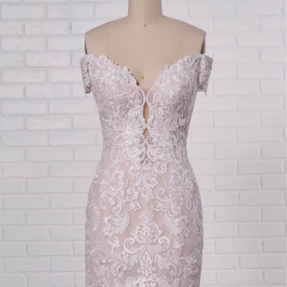 Maggie Sottero Wedding Gown - Picture 2 of 5